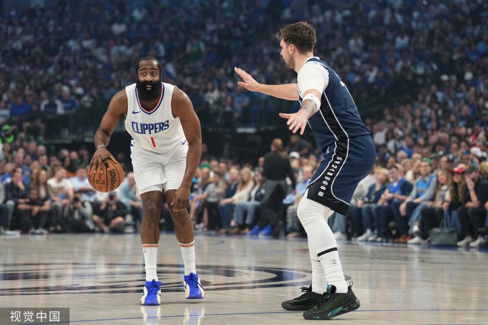 但滕哈赫并 但滕哈赫并